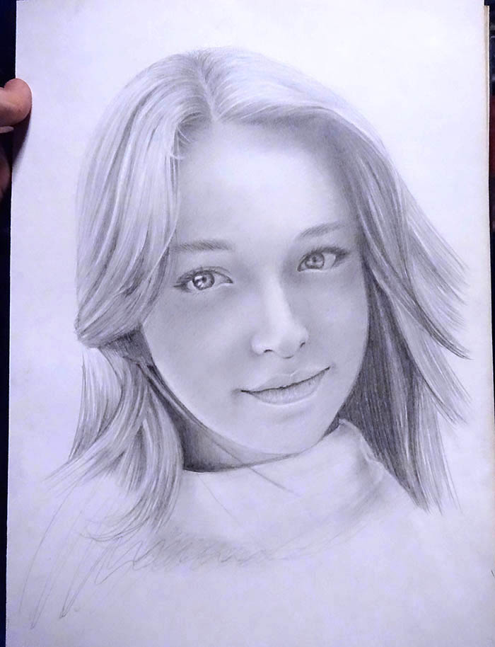 鉛筆画で描く人物１・女性：イラスト