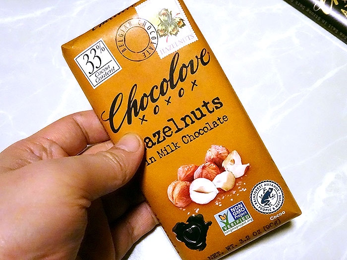 chocolove｜ヘーゼルナッツ入りミルクチョコレート　ココア33％